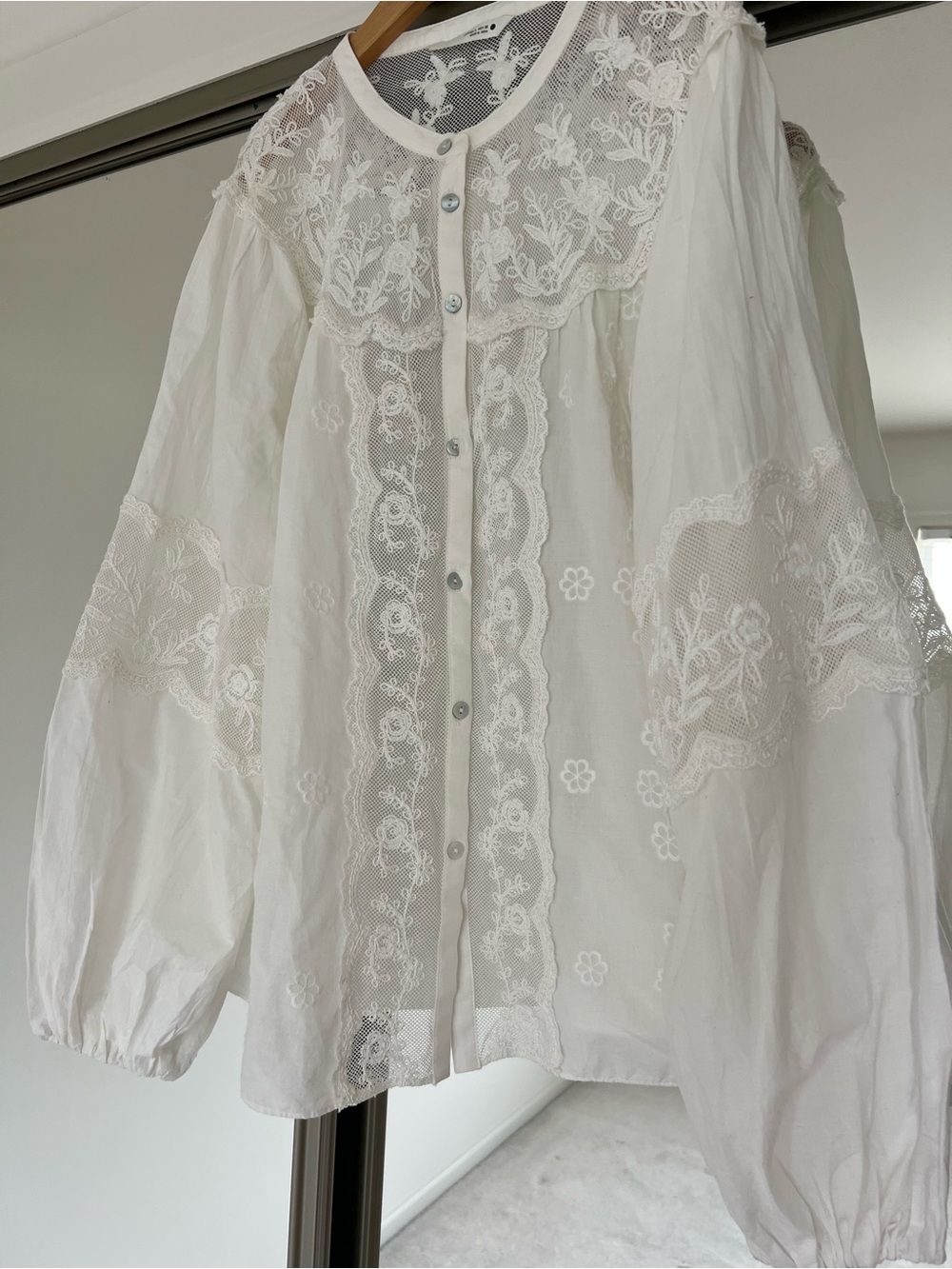 Zara White Lace-Trim Button-Front Blouse